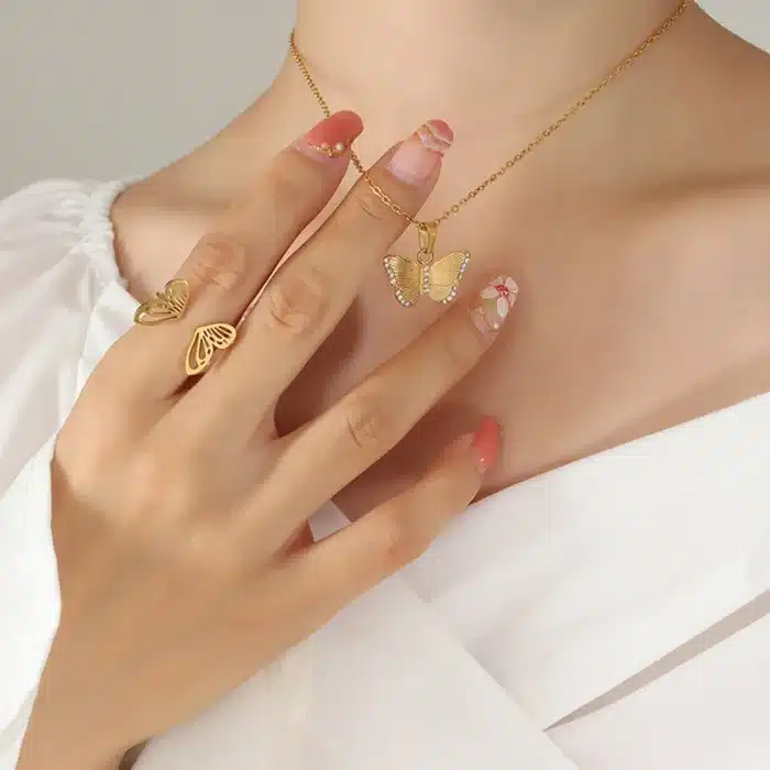 collier papillon plaqué or 3