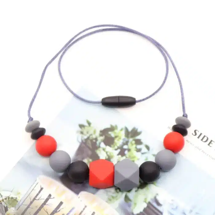collier à mâcher TDAH 8