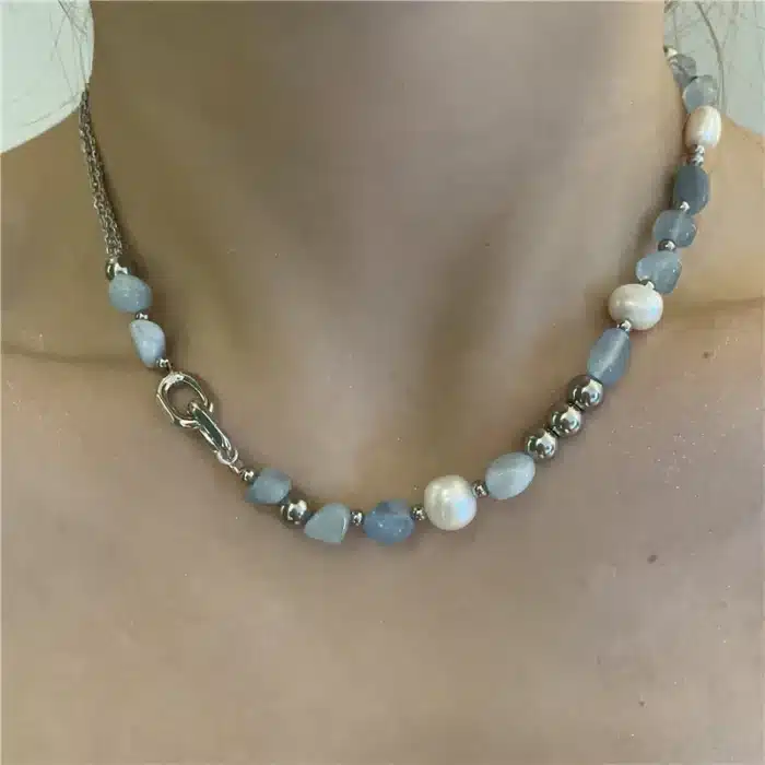 collier perles bleues 5