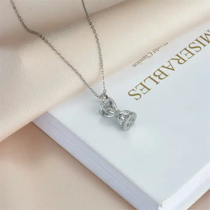 collier sablier 3