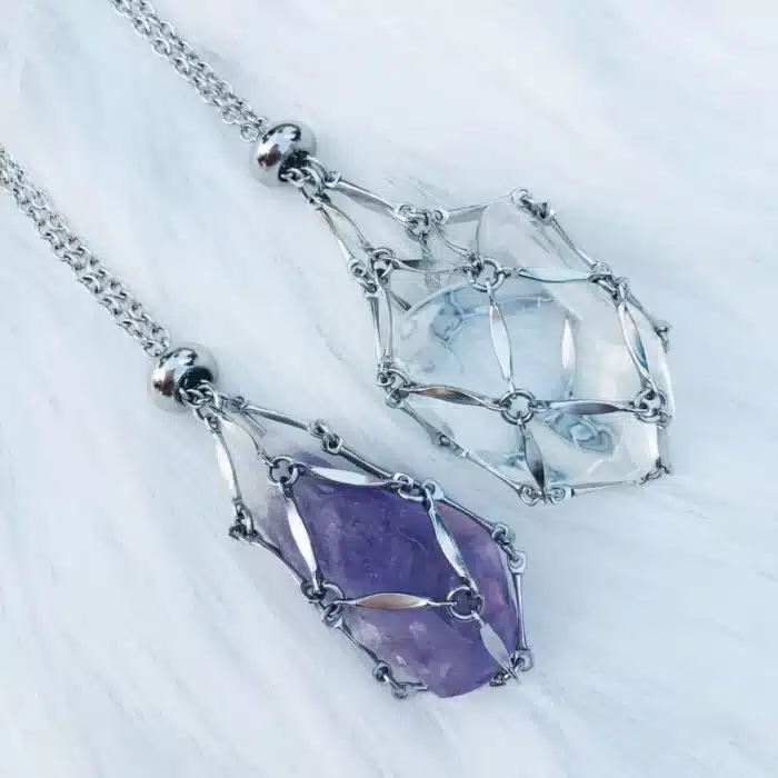 collier porte pierre​ 3