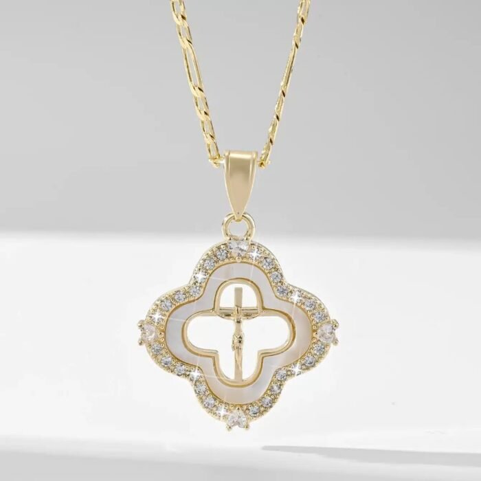 téléchargement (10) Cropped