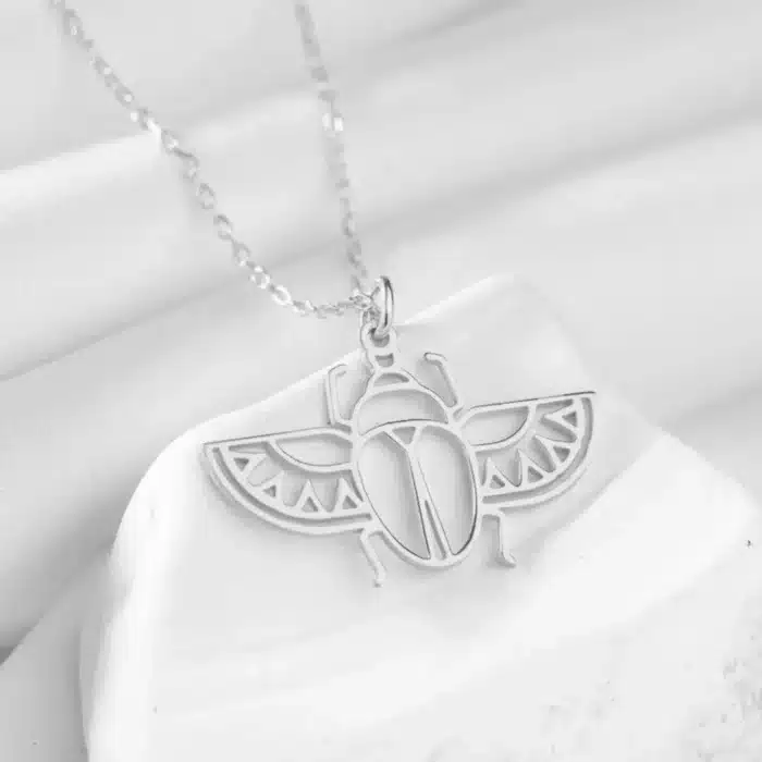 collier scarabée 7