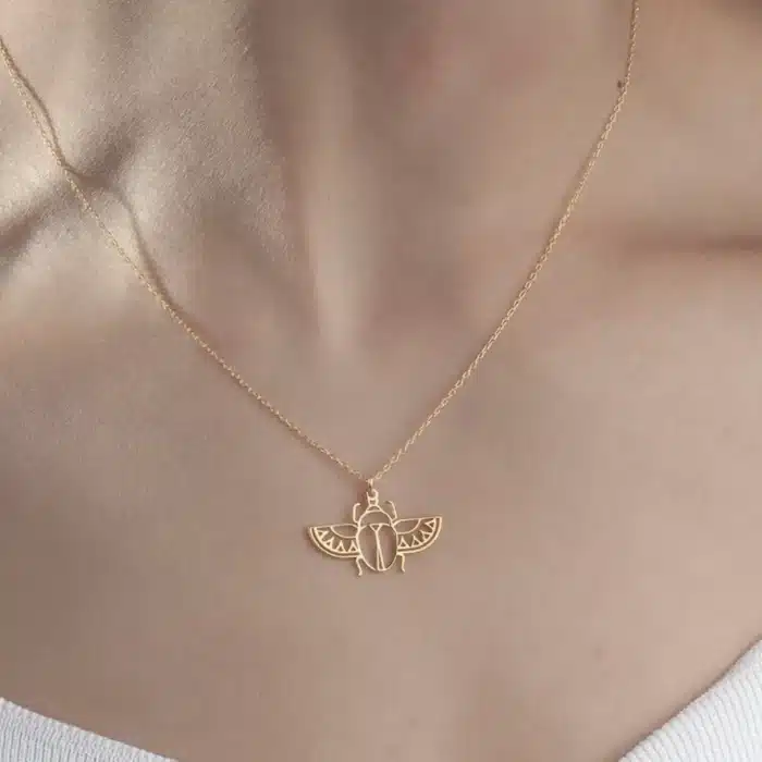 collier scarabée 1
