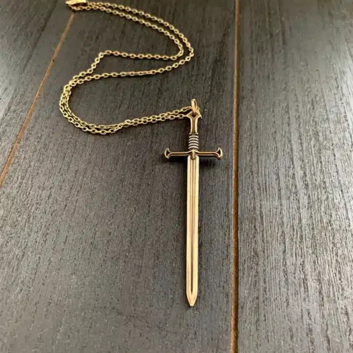 Collier grande épée 2