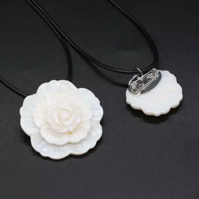 collier fleur nacre 5