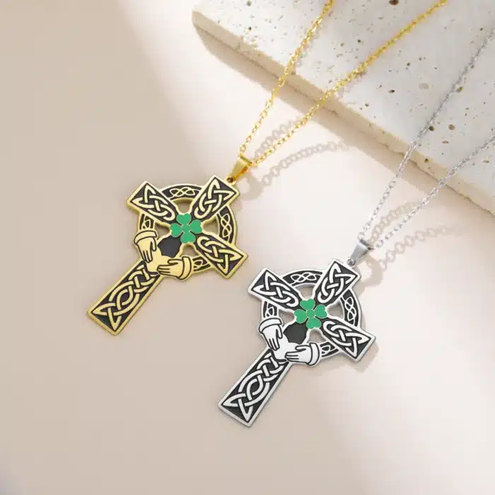 collier croix celtique​ 12