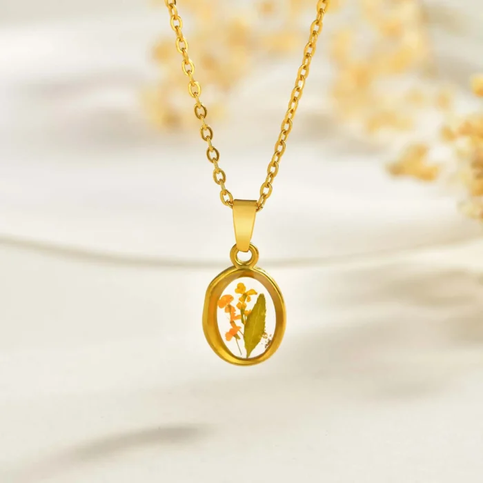 collier fleur sechees​ 5