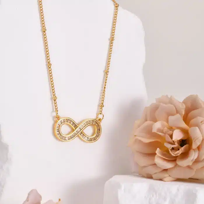 collier avec symbole infini​ 4