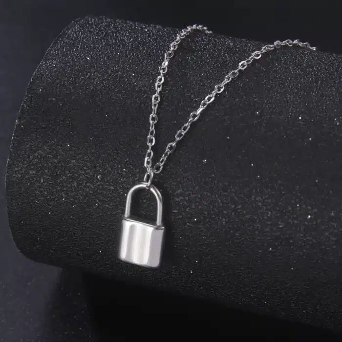 collier chaine cadenas femme 5