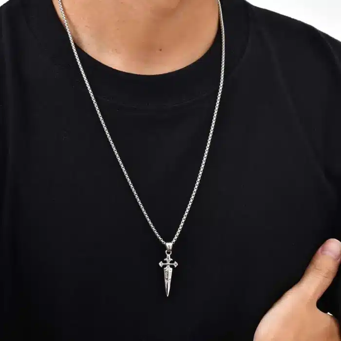 collier dague 3
