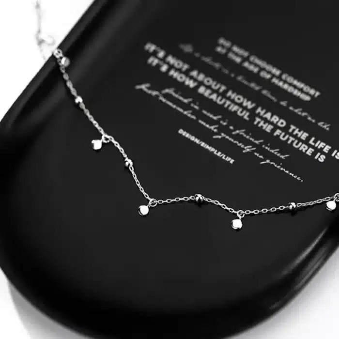 collier ras de cou pastille​ 5