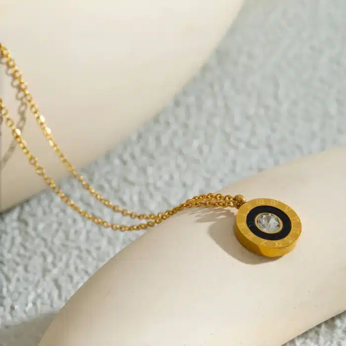 collier chiffres romain​s 3