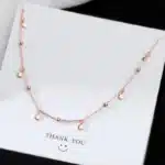 collier ras de cou pastille​ 4