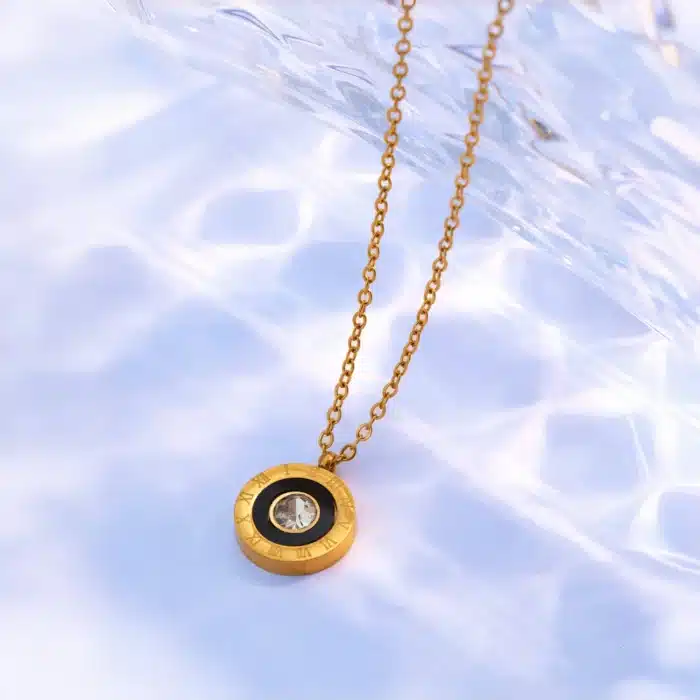 collier chiffres romain​s 5