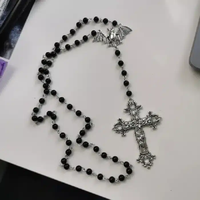 collier rosaire gothique 1