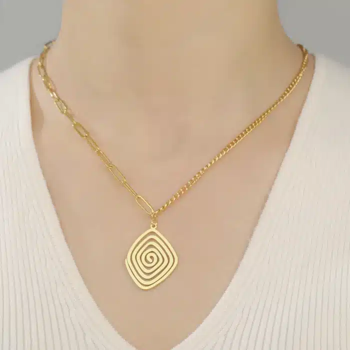 collier talisman grec 10