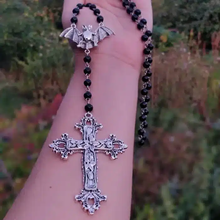 collier rosaire gothique 4