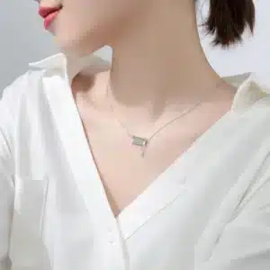 collier porte bonheur talisman 9