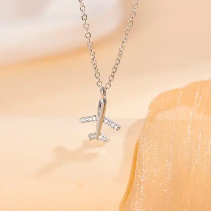 collier pendentif avion 5