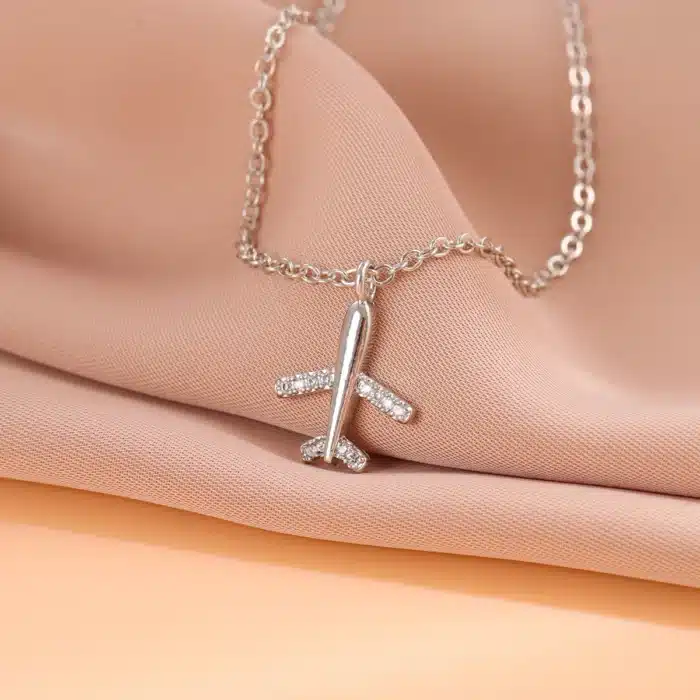 collier pendentif avion 3