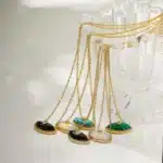 collier avec oeil grec​ 2