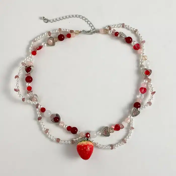 collier fantaisie fraise 6