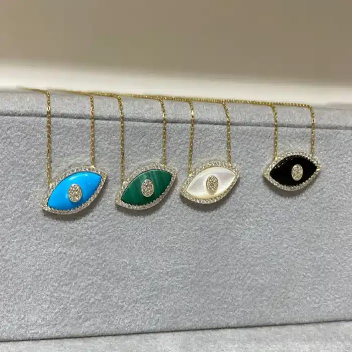 collier avec oeil grec 3