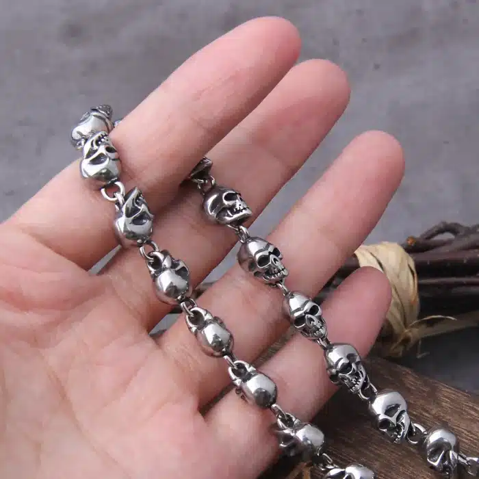 collier homme plusieurs cranes 2